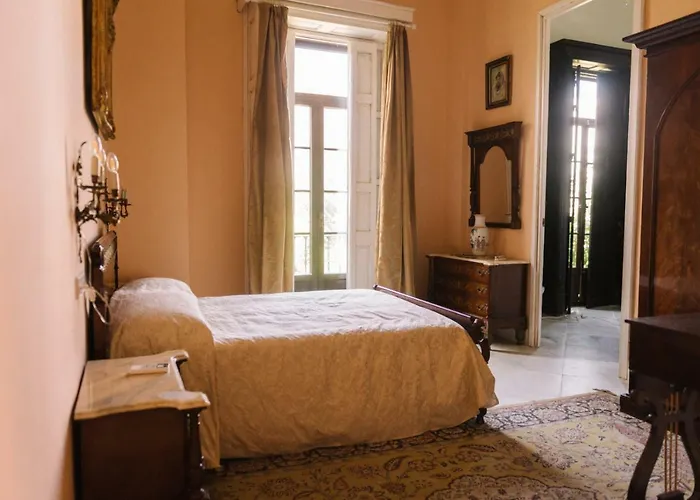 Palacio Del Virrey Laserna Privatunterkunft *